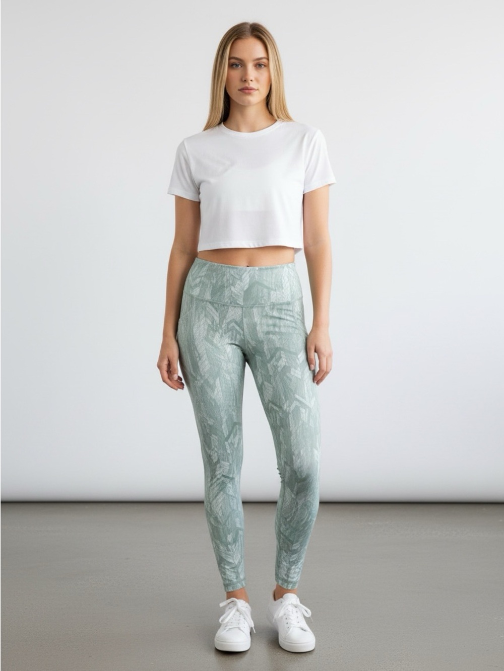 Lululemon Swift Speed High Rise Tight - Picture 2 of 4